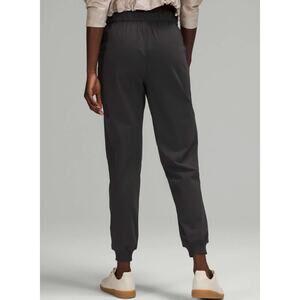 Lululemon Stretch Luxtreme High-Rise Jogger Graphite Grey Womens Size 14 W5CV4S